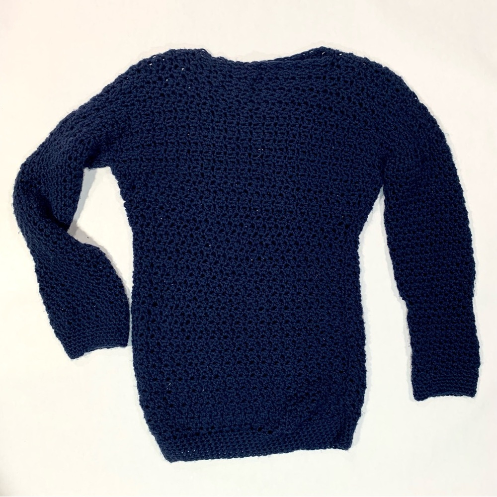 Elegant Navy Women's Crew Neck Sweater